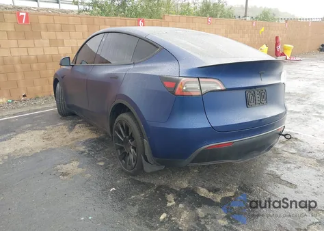 2021 Tesla Model Y Long Range Dual Motor All-Wheel Drive z USA, uszkodzony, nr VIN 5YJYGDEE3MF287691